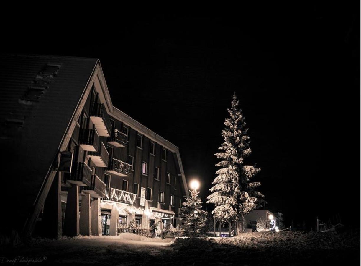 Hotel Saint Jean Montclar  Zewnętrze zdjęcie