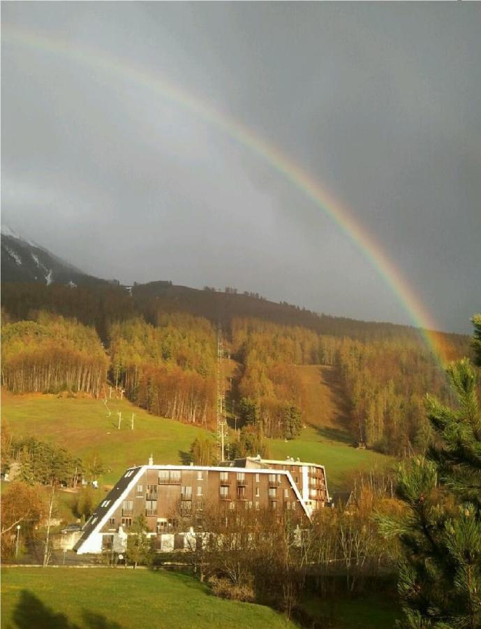 Hotel Saint Jean Montclar  Zewnętrze zdjęcie